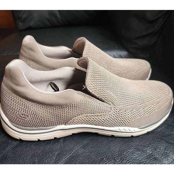 NWOT Men's Skechers Slip On Shoes Mens 13 Extra Wide Fit, Air Cooled Memory Foam - Picture 1 of 9